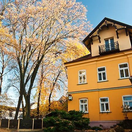 Hotel Praha Potstejn Екстер'єр фото