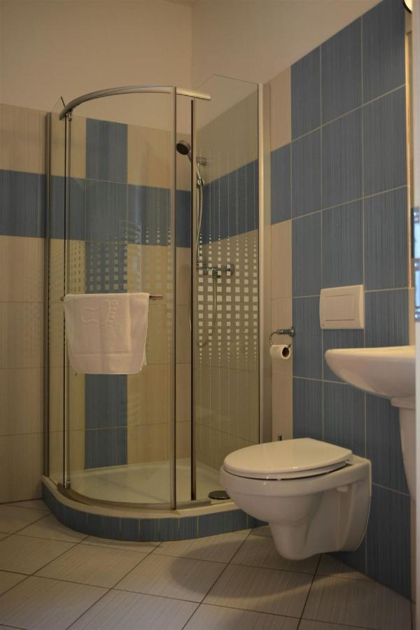 Hotel Praha Potstejn Екстер'єр фото