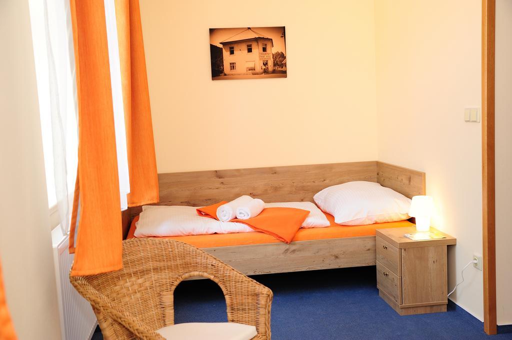Hotel Praha Potstejn Номер фото