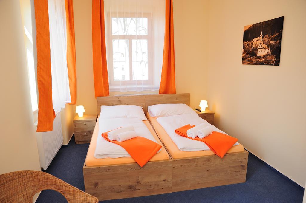 Hotel Praha Potstejn Номер фото
