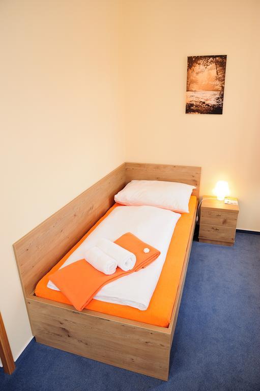 Hotel Praha Potstejn Номер фото