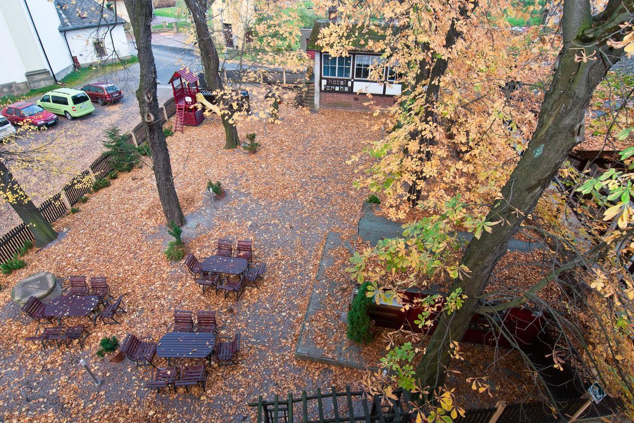 Hotel Praha Potstejn Екстер'єр фото